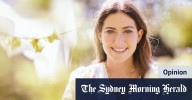 Best-selling romance novels like mine are keeping Australian bookshops alive. Stop calling them “trash”