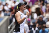 Naomi Osaka e Iga Swiatek avanzan a los cuartos de final del Abierto de Estados Unidos