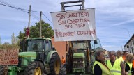 Grietas, sin drenaje y un asfalto muy deteriorado: La carretera de la discordia que enfurece a varios pueblos de León
