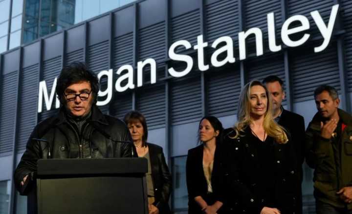 Duro golpe de Wall Street a Milei: banco retira recomendación de compra de bonos