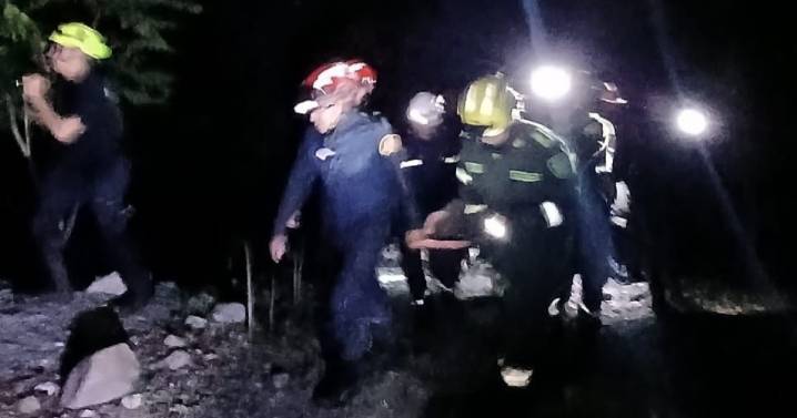 Rescataron a estudiante de Universidad Eafit, lesionada por una roca en la vía Manizales