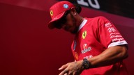 El doloroso mensaje de Lewis Hamilton sobre el estado de salud de su perro Roscoe: “No sabemos si va a despertar de esto”