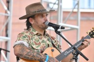 Country Singer Removed From Stage After ‘Erratic Behavior,’ Admits to Fans He’s ‘Not OK’