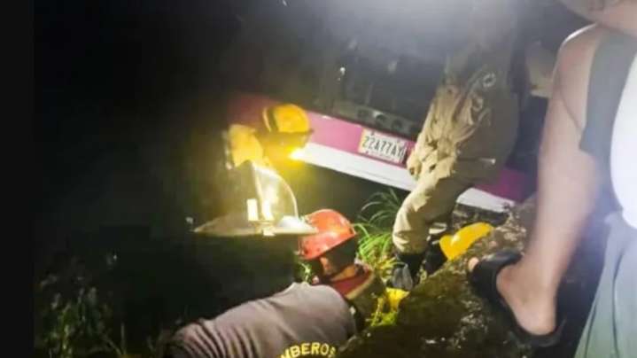 Accidente en la carretera Maracay-Choroní deja 2 muertos y más de 30 heridos