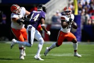 Jackson throws 4 TD passes, and the Ravens close strong in a 41