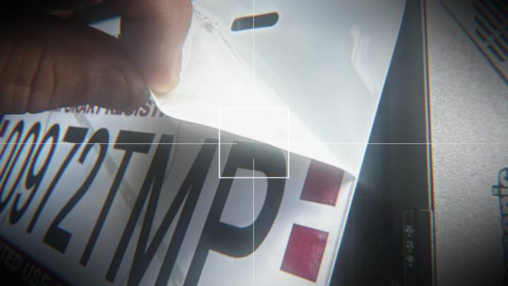 ‘If it's red, you run it,' Texas constables warn of fake metal temporary plates