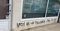 Vuelven a vandalizar con pintadas la sede del PSOE en Lugo, que alerta de una "escalada de violencia política"