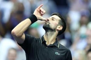 Djokovic lines up Alcaraz date in US Open semi