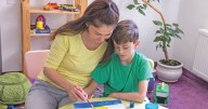Entre querellas y negativas: la batalla diaria de familias con hijos en el espectro de autismo