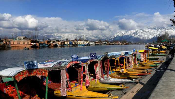 Kashmir to witness mostly dry weather for next 30 days