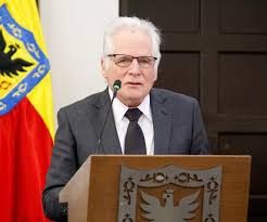 decisiones de EE. UU. son contra Petro, no contra Colombia