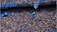 Vélez-Racing: operativo anti-infiltrados con cruce de padrones y dura sanción para hinchas