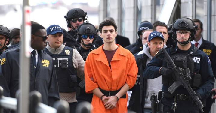 N.Y. judge dismisses state terrorism charges against Luigi Mangione, keeps murder charge