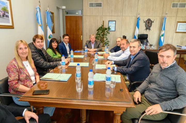 Siete municipios recibirán obras para optimizar desagües pluviales