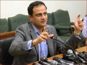 Karachi mayor warns Green, Red Line projects may drag till 2035