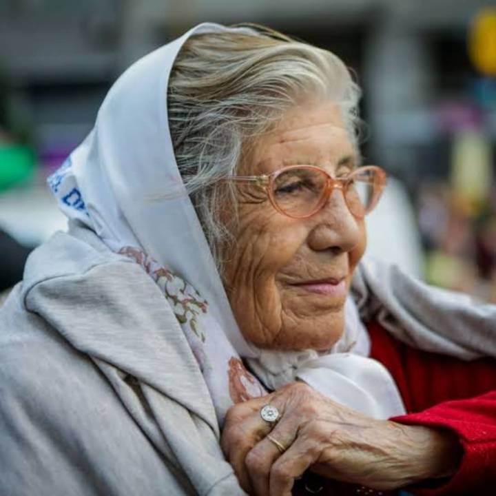 A los 88 años. Murió Azucena Díaz, referente de Madre de Plaza de Mayo