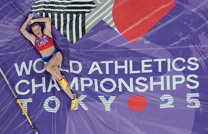 Oro con drama en el salto con pértiga