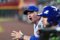 Carlos Mendoza reconoce la inconsistencia de los Mets y apunta al liderato de la divisón