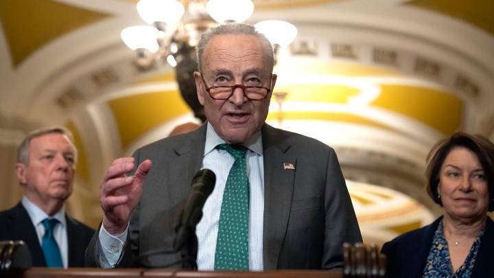 Schumer warns of shutdown if Republicans don't accept Democrats' health care demands