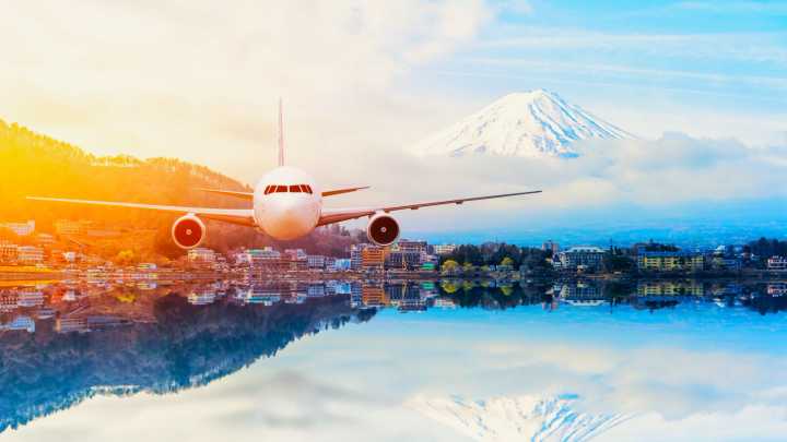 The Best Time to Book a Flight for Every Season
