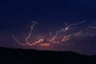 Piden extremar precauciones por ráfagas de viento y tormentas eléctricas en Chihuahua