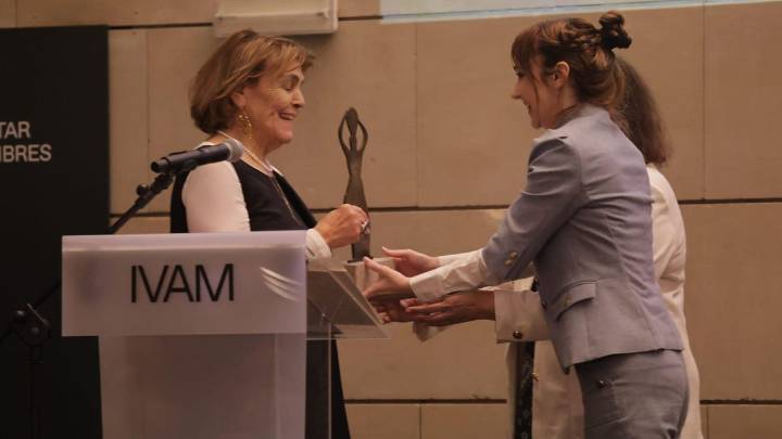 El IVAM se rinde ante el "personal lenguaje plástico" de Simone Fattal