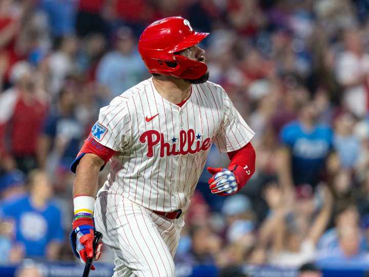 Schwarber se acerca al récord de Ryan Howard en Filadelfia