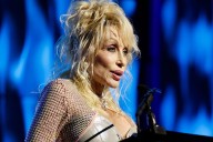 Dolly Parton Suffers Kidney Stone, Infection