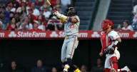 Royce Lewis hits 2 homers as Twins pound error