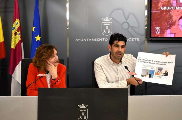 El Grupo Socialista exige a Manuel Serrano que pida perdón después de que la justicia haya desmontando sus “infamias y calumnias” sobre las luces de Navidad El portavoz socialista de Albacete, José Go