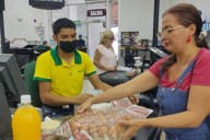 "Tripleta monetaria" enreda a tachirenses: buscan opciones entre dólar, bolívar y pesos