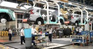 Wages and salary data suggest getting a pay boost may soon get harder
