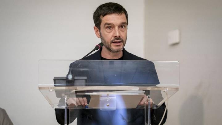 El comisario de Transportes recibirá el martes a Bustinduy después de que el ministro denunciara que no le respondía