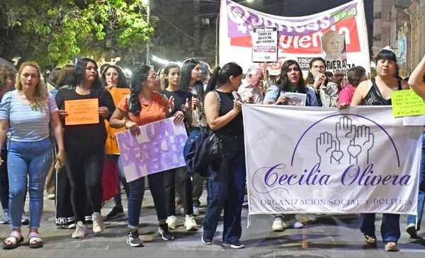 Ni una menos: La Rioja pidió justicia por las víctimas del triple femicidio