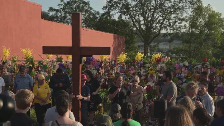 Texas lawmakers advance camp safety bills after flood tragedy