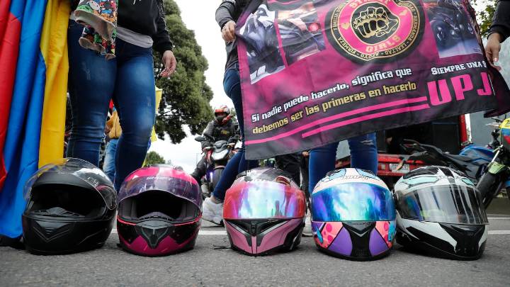 Con cascos, gremio de conductores en Bogotá tapona vías en medio de protestas; estos serían los motivos