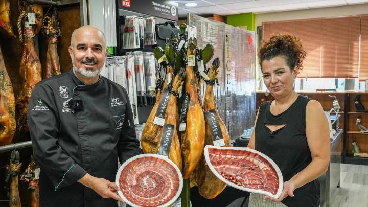 El mejor corte de jamón se decide en Badajoz: la Plaza Alta celebra el IX Concurso 'Capital Ibérica'