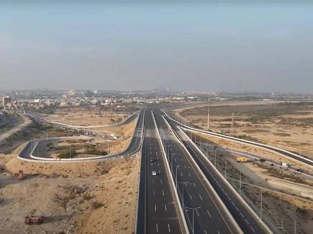 Experts urge protection of Karachi's natural waterways