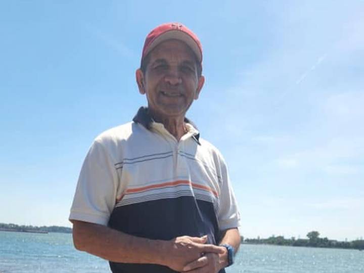 Empleado muere tras confrontar a ladrón en supermercado