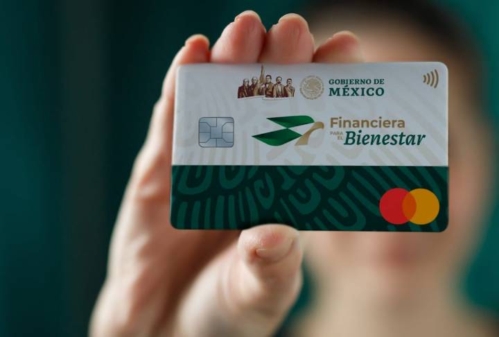 Gobierno impulsa el uso de tarjetas Finabien entre paisanos en EU