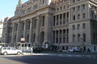Milei visitará en un mes 8 provincias que eligen 24 senadores: ellos aprobarán a ministros de la Corte