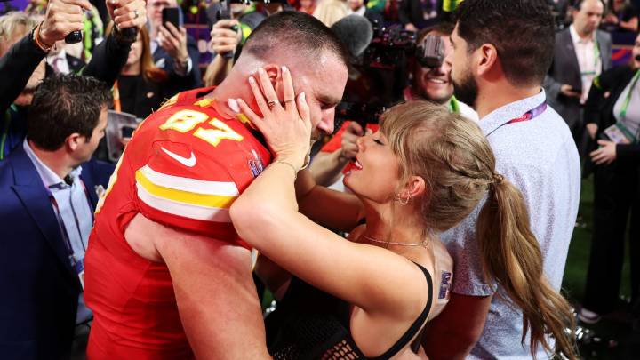 Is Taylor Swift at the Chiefs game? Giants trick Swifties