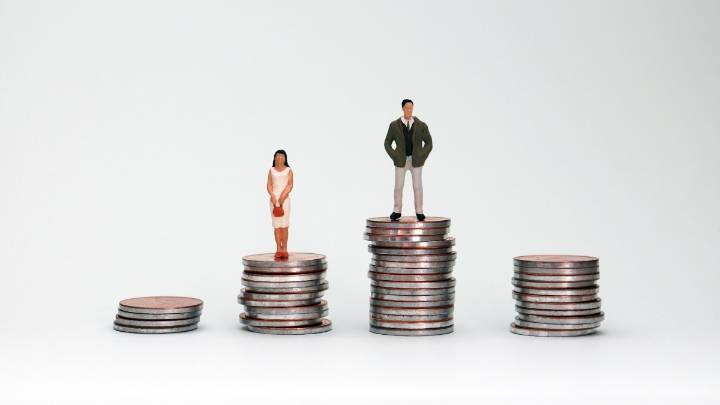 Aumenta la disparidad salarial entre hombres y mujeres en EE.UU. por segundo año consecutivo