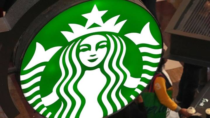 Starbucks workers sue over company's new dress code
