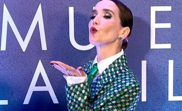 En el estreno de "La mujer de la fila", Natalia Oreiro da su opinión sobre los dichos de Francella