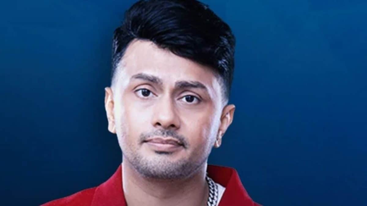 Bigg Boss 19: Awez Darbar EVICTED From Salman Khan's Show