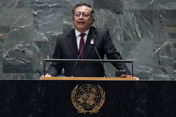 Gustavo Petro se refirió a la derrota de Milei en Buenos Aires: «No estuvieron a la altura»