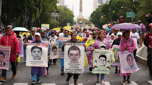 "Verdad y justicia": el grito repetido en México desde 2014 por la desaparición de 43 estudiantes