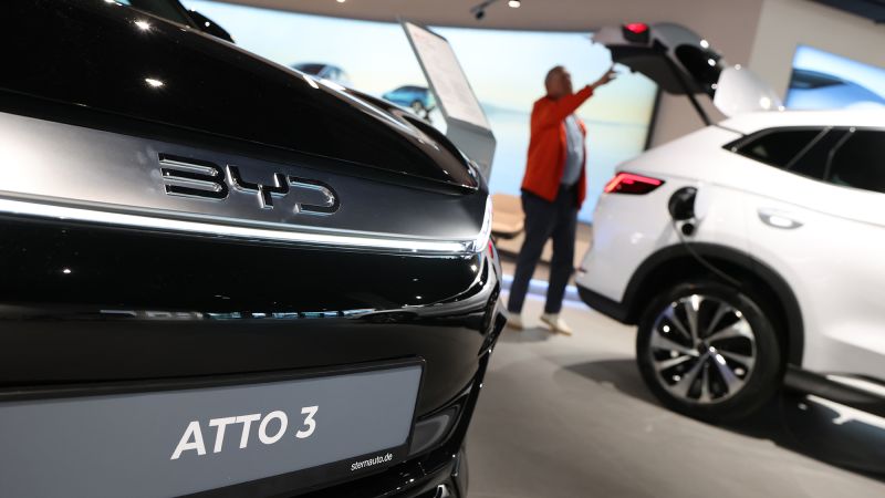 Warren Buffett’s fund exits BYD after a 17-year investment that grew over 20