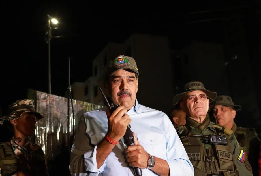 Maduro lanza operación militar de “resistencia” ante presencia de EEUU en el Caribe